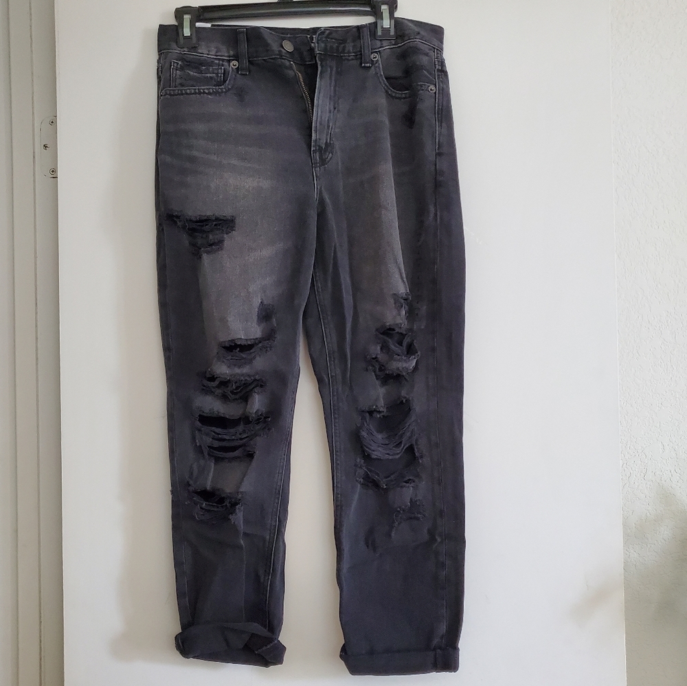 American Eagle Mom Jeans Black 4 Short NWT